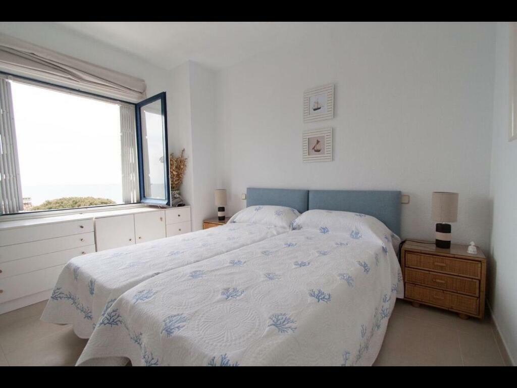 Apartment By The Beach Sitio de Calahonda ภายนอก รูปภาพ
