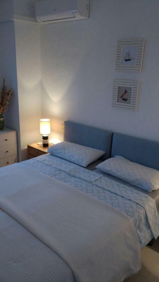 Apartment By The Beach Sitio de Calahonda ภายนอก รูปภาพ