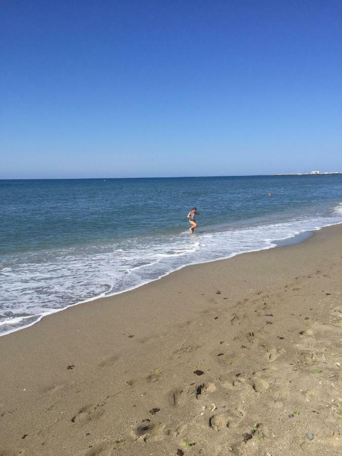 Apartment By The Beach Sitio de Calahonda ภายนอก รูปภาพ